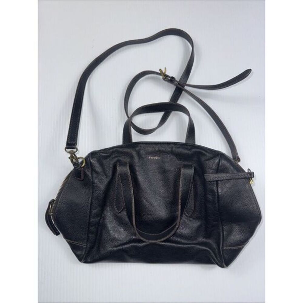 FOSSIL Black Leather Shoulder Bag Purse Crossbody Handbag Wide Zipped Opening